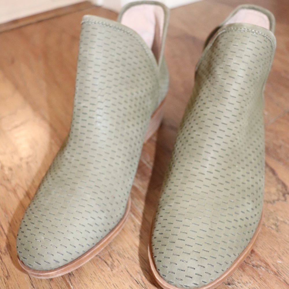 Lucky Brand booties